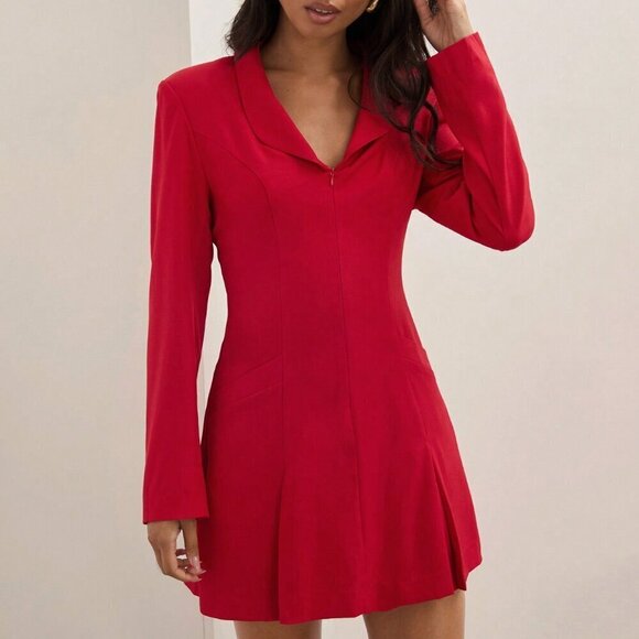 Red Elegant Women's Solid Color Lapel Long Sleeve Pleated Hem Blazer Mini Dress - Picture 3 of 5